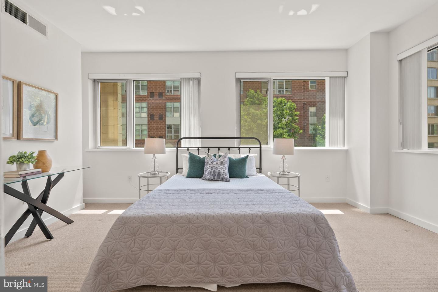 1300 13TH ST NW #408, WASHINGTON, District Of Columbia 20005, 2 Bedrooms Bedrooms, ,2 BathroomsBathrooms,Residential,For sale,1300 13TH ST NW #408,DCDC2213746 MLS # DCDC2213746