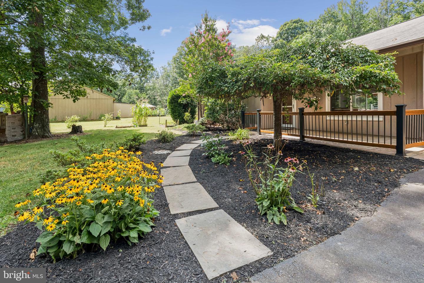 7192 SUNRISE CT, WARRENTON, Virginia 20187, 3 Bedrooms Bedrooms, ,2 BathroomsBathrooms,Residential,For sale,7192 SUNRISE CT,VAFQ2017836 MLS # VAFQ2017836