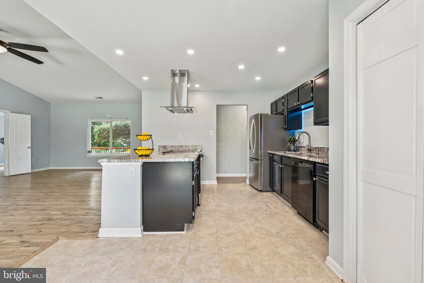 7192 SUNRISE CT, WARRENTON, Virginia 20187, 3 Bedrooms Bedrooms, ,2 BathroomsBathrooms,Residential,For sale,7192 SUNRISE CT,VAFQ2017836 MLS # VAFQ2017836