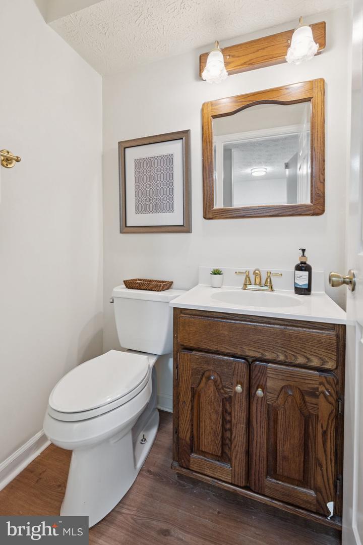 112 BUCKEYE CT, STERLING, Virginia 20164, 5 Bedrooms Bedrooms, ,3 BathroomsBathrooms,Residential,For sale,112 BUCKEYE CT,VALO2104022 MLS # VALO2104022