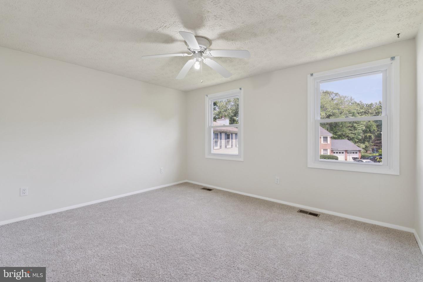 112 BUCKEYE CT, STERLING, Virginia 20164, 5 Bedrooms Bedrooms, ,3 BathroomsBathrooms,Residential,For sale,112 BUCKEYE CT,VALO2104022 MLS # VALO2104022