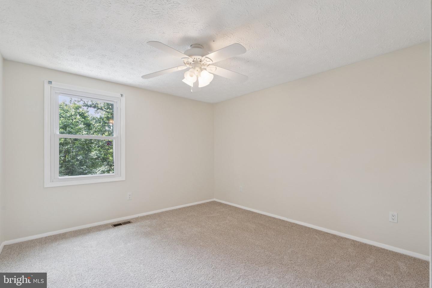 112 BUCKEYE CT, STERLING, Virginia 20164, 5 Bedrooms Bedrooms, ,3 BathroomsBathrooms,Residential,For sale,112 BUCKEYE CT,VALO2104022 MLS # VALO2104022