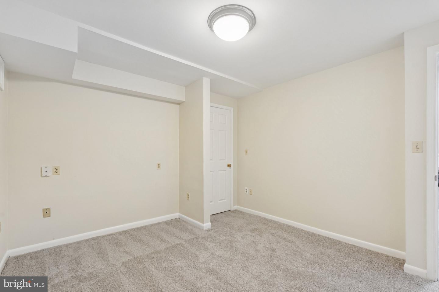 112 BUCKEYE CT, STERLING, Virginia 20164, 5 Bedrooms Bedrooms, ,3 BathroomsBathrooms,Residential,For sale,112 BUCKEYE CT,VALO2104022 MLS # VALO2104022