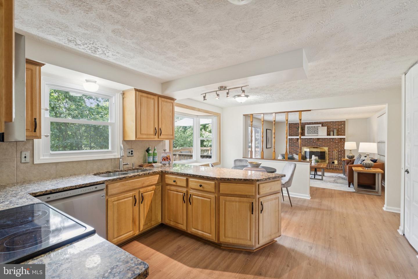 112 BUCKEYE CT, STERLING, Virginia 20164, 5 Bedrooms Bedrooms, ,3 BathroomsBathrooms,Residential,For sale,112 BUCKEYE CT,VALO2104022 MLS # VALO2104022
