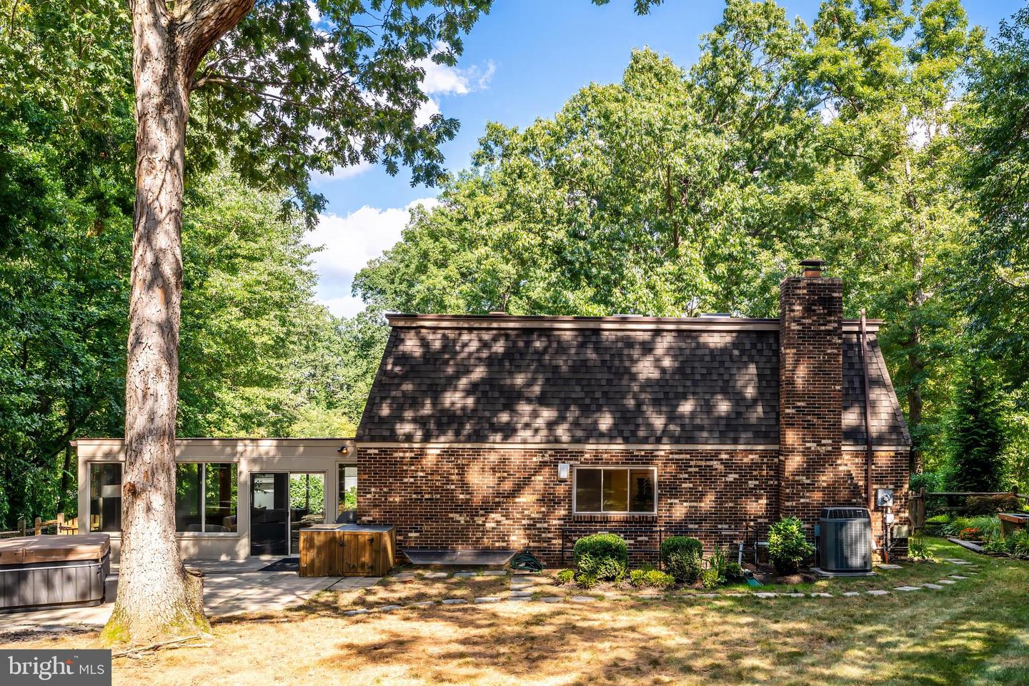 11205 WEDGE DR, RESTON, Virginia 20190, 4 Bedrooms Bedrooms, 8 Rooms Rooms,3 BathroomsBathrooms,Residential,For sale,11205 WEDGE DR,VAFX2259868 MLS # VAFX2259868