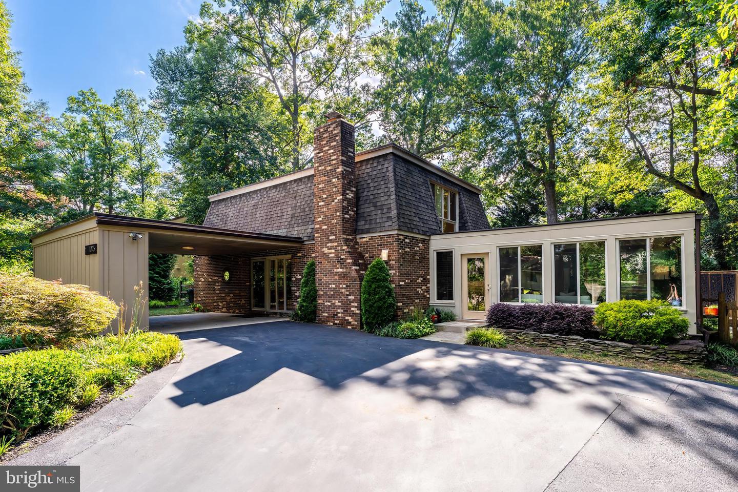 11205 WEDGE DR, RESTON, Virginia 20190, 4 Bedrooms Bedrooms, 8 Rooms Rooms,3 BathroomsBathrooms,Residential,For sale,11205 WEDGE DR,VAFX2259868 MLS # VAFX2259868
