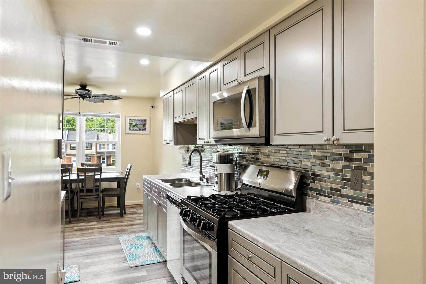 4388 ENSBROOK LN, WOODBRIDGE, Virginia 22193, 3 Bedrooms Bedrooms, 7 Rooms Rooms,2 BathroomsBathrooms,Residential,For sale,4388 ENSBROOK LN,VAPW2101028 MLS # VAPW2101028