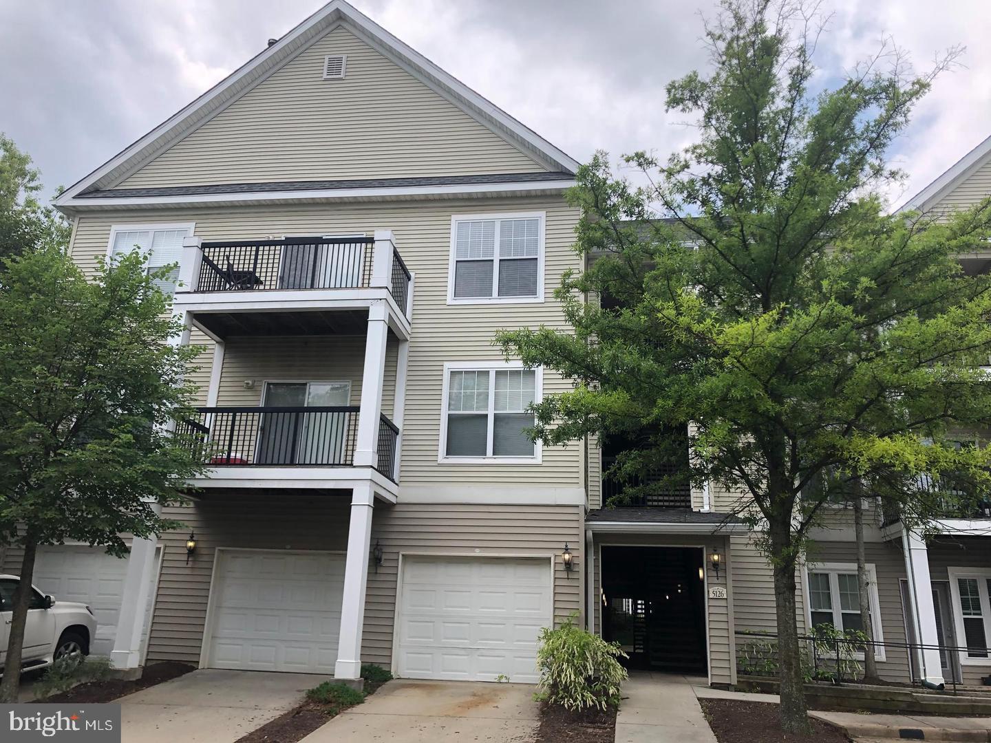 5126-A BRITTNEY ELYSE CIR #A, CENTREVILLE, Virginia 20120, ,Residential,For sale,5126-A BRITTNEY ELYSE CIR #A,VAFX2260038 MLS # VAFX2260038