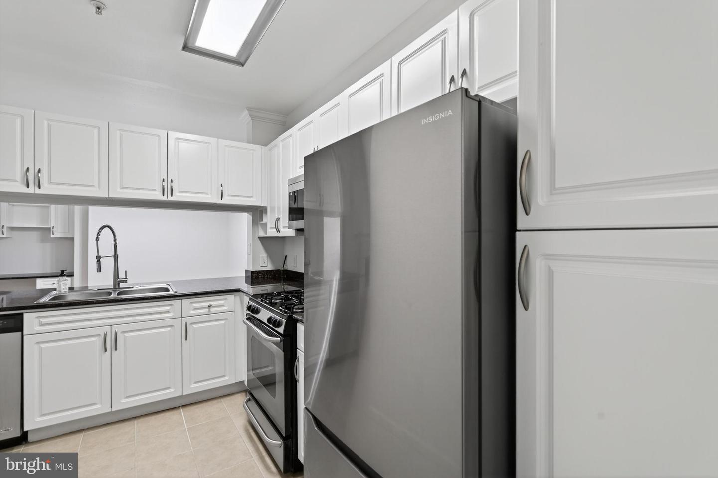 12148 GARDEN GROVE CIR #403, FAIRFAX, Virginia 22030, 2 Bedrooms Bedrooms, 4 Rooms Rooms,2 BathroomsBathrooms,Residential,For sale,12148 GARDEN GROVE CIR #403,VAFX2260072 MLS # VAFX2260072