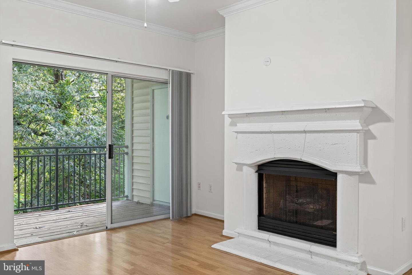 12148 GARDEN GROVE CIR #403, FAIRFAX, Virginia 22030, 2 Bedrooms Bedrooms, 4 Rooms Rooms,2 BathroomsBathrooms,Residential,For sale,12148 GARDEN GROVE CIR #403,VAFX2260072 MLS # VAFX2260072