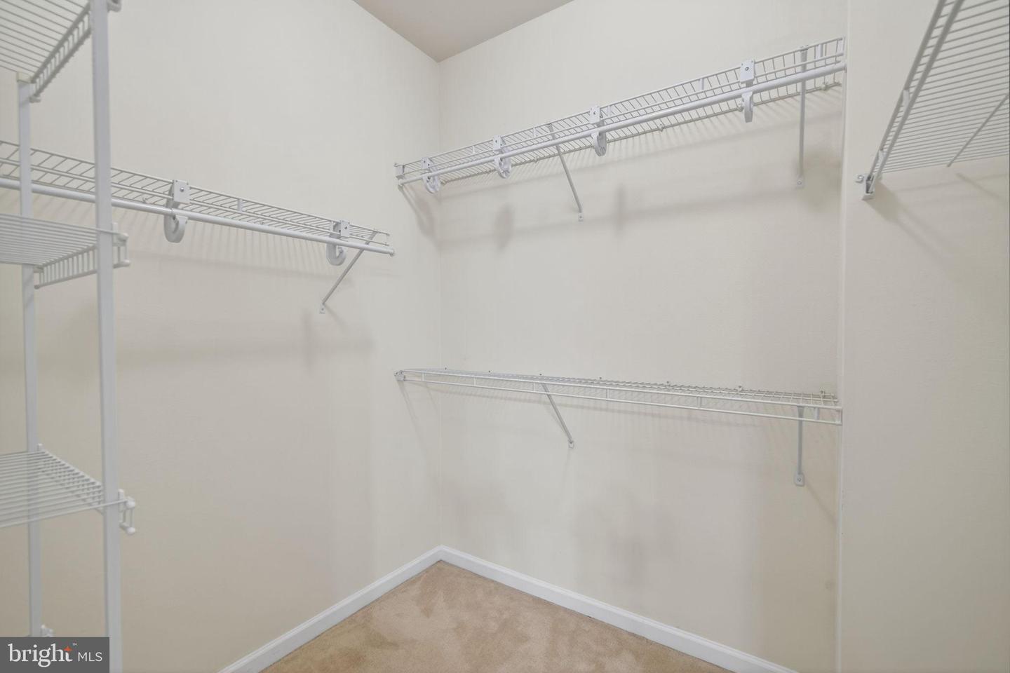 12148 GARDEN GROVE CIR #403, FAIRFAX, Virginia 22030, 2 Bedrooms Bedrooms, 4 Rooms Rooms,2 BathroomsBathrooms,Residential,For sale,12148 GARDEN GROVE CIR #403,VAFX2260072 MLS # VAFX2260072