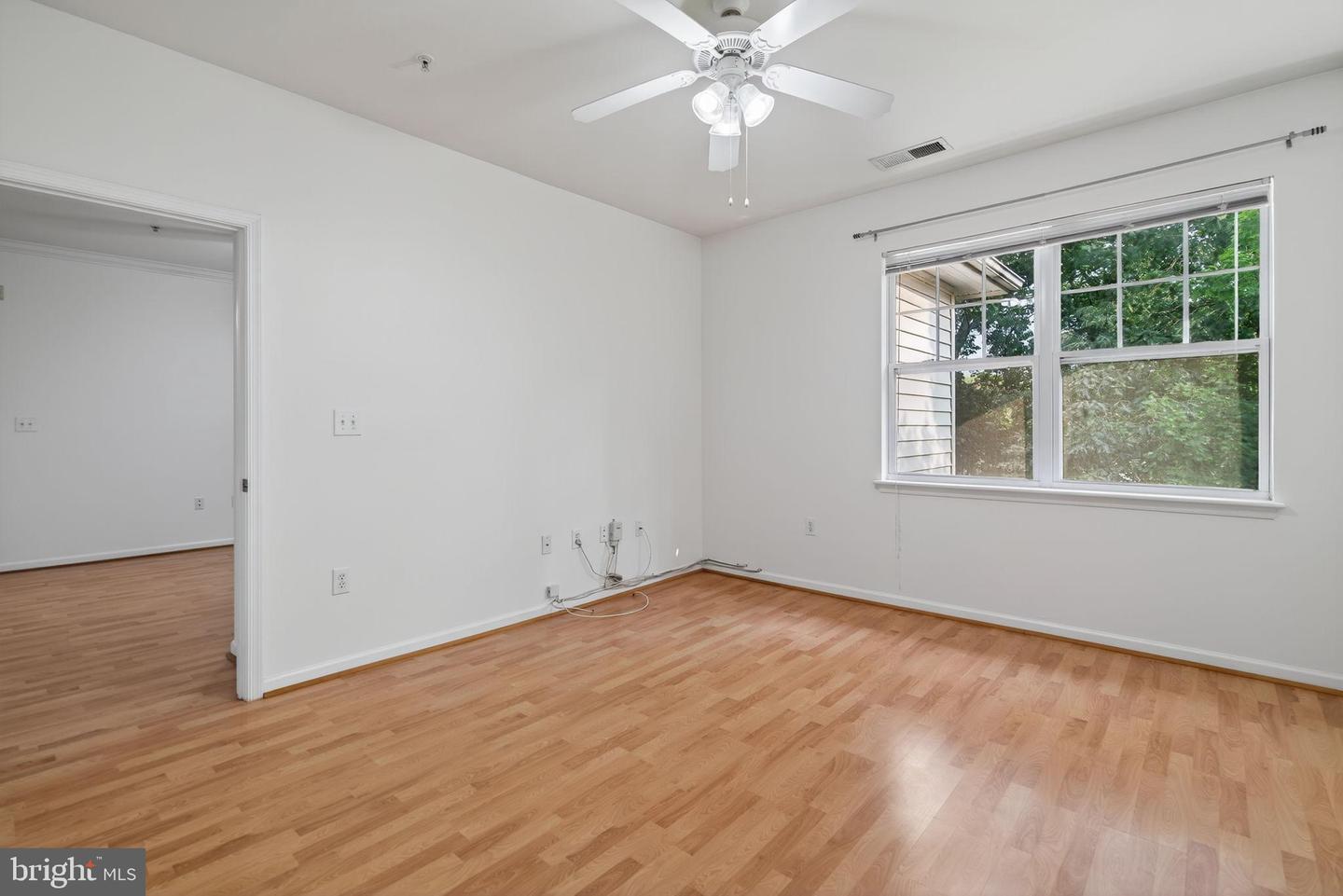 12148 GARDEN GROVE CIR #403, FAIRFAX, Virginia 22030, 2 Bedrooms Bedrooms, 4 Rooms Rooms,2 BathroomsBathrooms,Residential,For sale,12148 GARDEN GROVE CIR #403,VAFX2260072 MLS # VAFX2260072