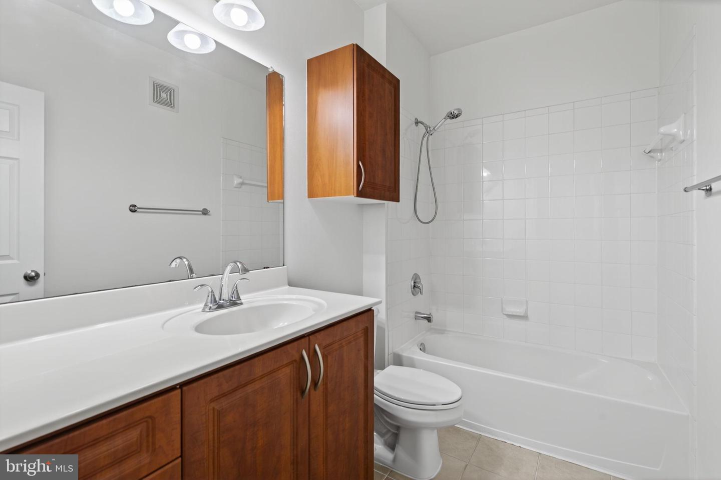 12148 GARDEN GROVE CIR #403, FAIRFAX, Virginia 22030, 2 Bedrooms Bedrooms, 4 Rooms Rooms,2 BathroomsBathrooms,Residential,For sale,12148 GARDEN GROVE CIR #403,VAFX2260072 MLS # VAFX2260072