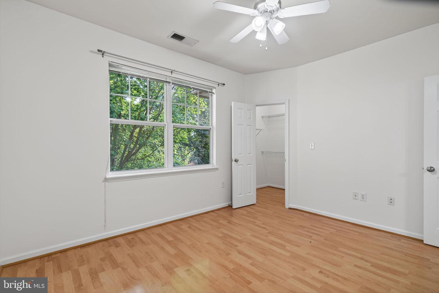 12148 GARDEN GROVE CIR #403, FAIRFAX, Virginia 22030, 2 Bedrooms Bedrooms, 4 Rooms Rooms,2 BathroomsBathrooms,Residential,For sale,12148 GARDEN GROVE CIR #403,VAFX2260072 MLS # VAFX2260072