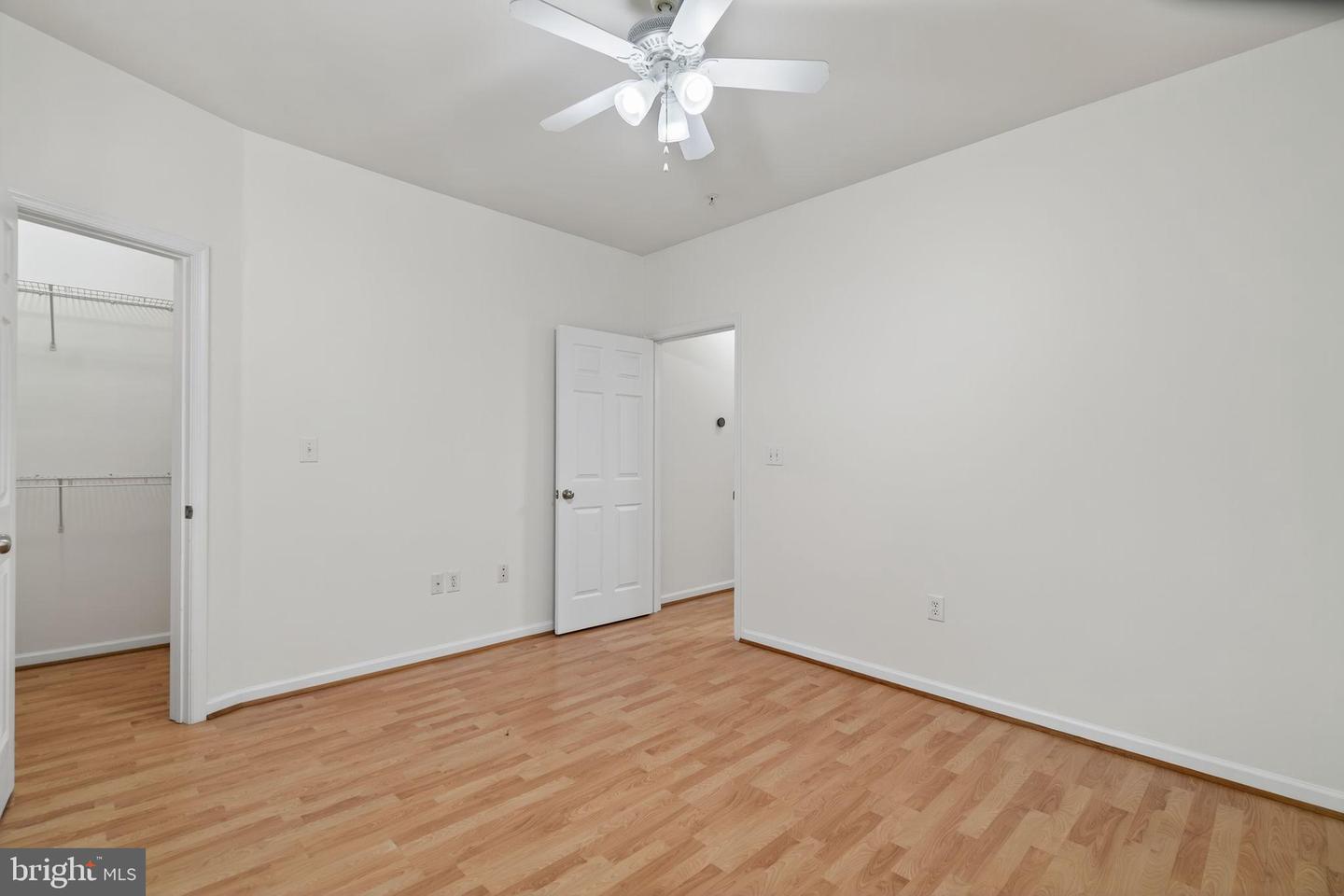 12148 GARDEN GROVE CIR #403, FAIRFAX, Virginia 22030, 2 Bedrooms Bedrooms, 4 Rooms Rooms,2 BathroomsBathrooms,Residential,For sale,12148 GARDEN GROVE CIR #403,VAFX2260072 MLS # VAFX2260072