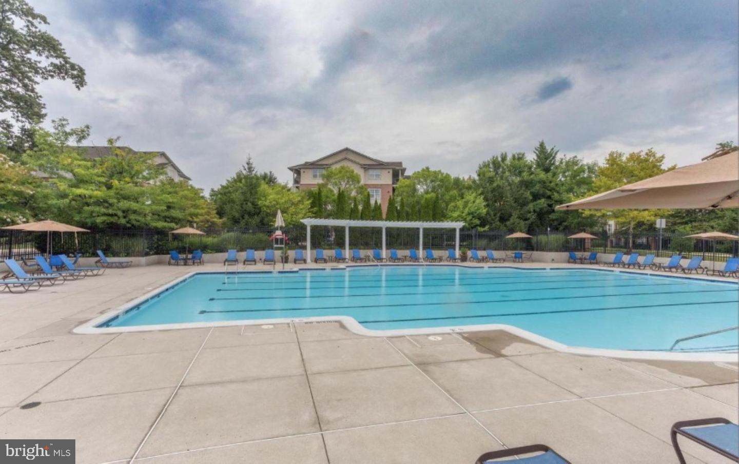 12148 GARDEN GROVE CIR #403, FAIRFAX, Virginia 22030, 2 Bedrooms Bedrooms, 4 Rooms Rooms,2 BathroomsBathrooms,Residential,For sale,12148 GARDEN GROVE CIR #403,VAFX2260072 MLS # VAFX2260072