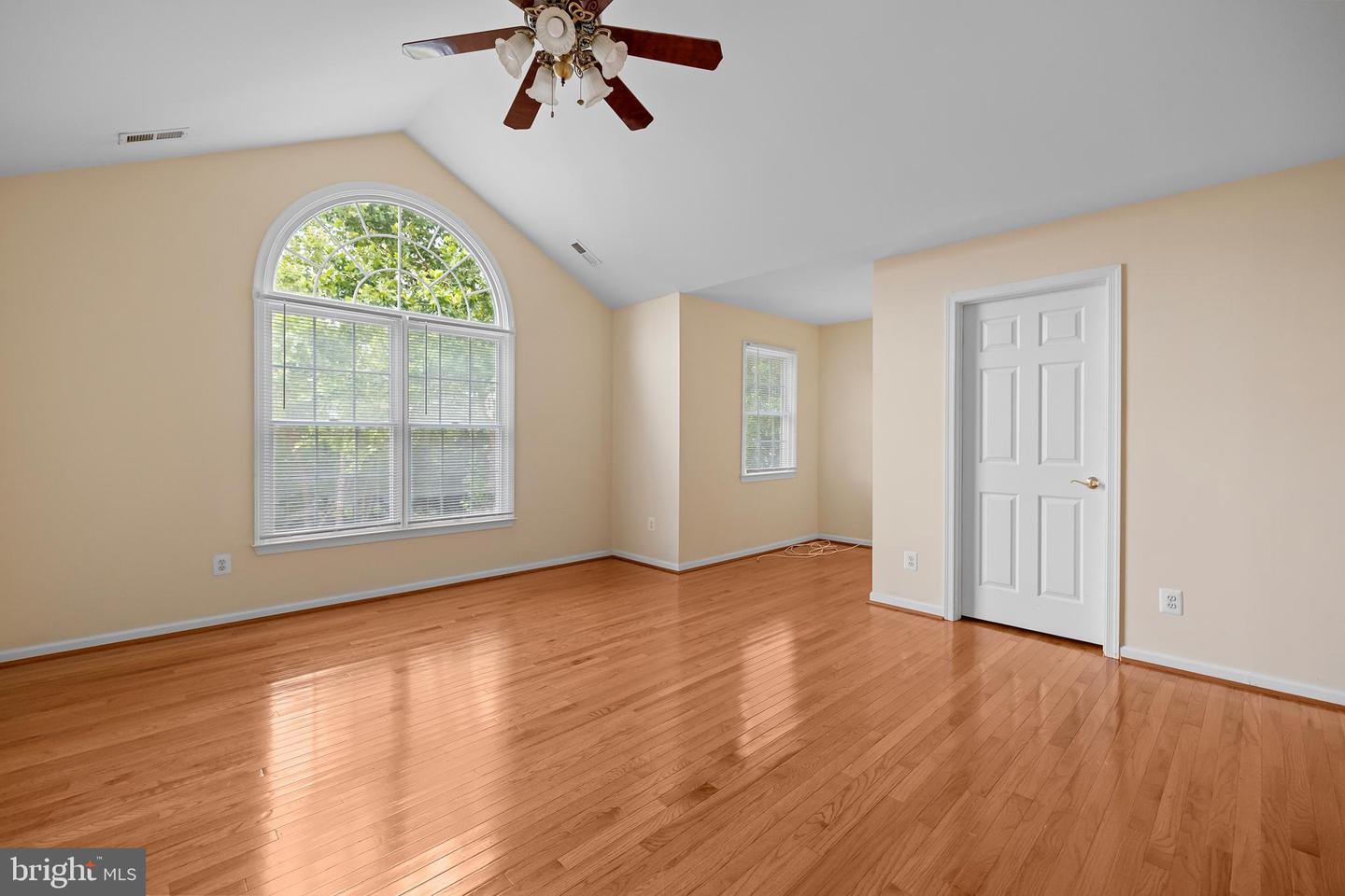 42667 FREEDOM ST, CHANTILLY, Virginia 20152, 6 Bedrooms Bedrooms, ,5 BathroomsBathrooms,Residential,For sale,42667 FREEDOM ST,VALO2104200 MLS # VALO2104200