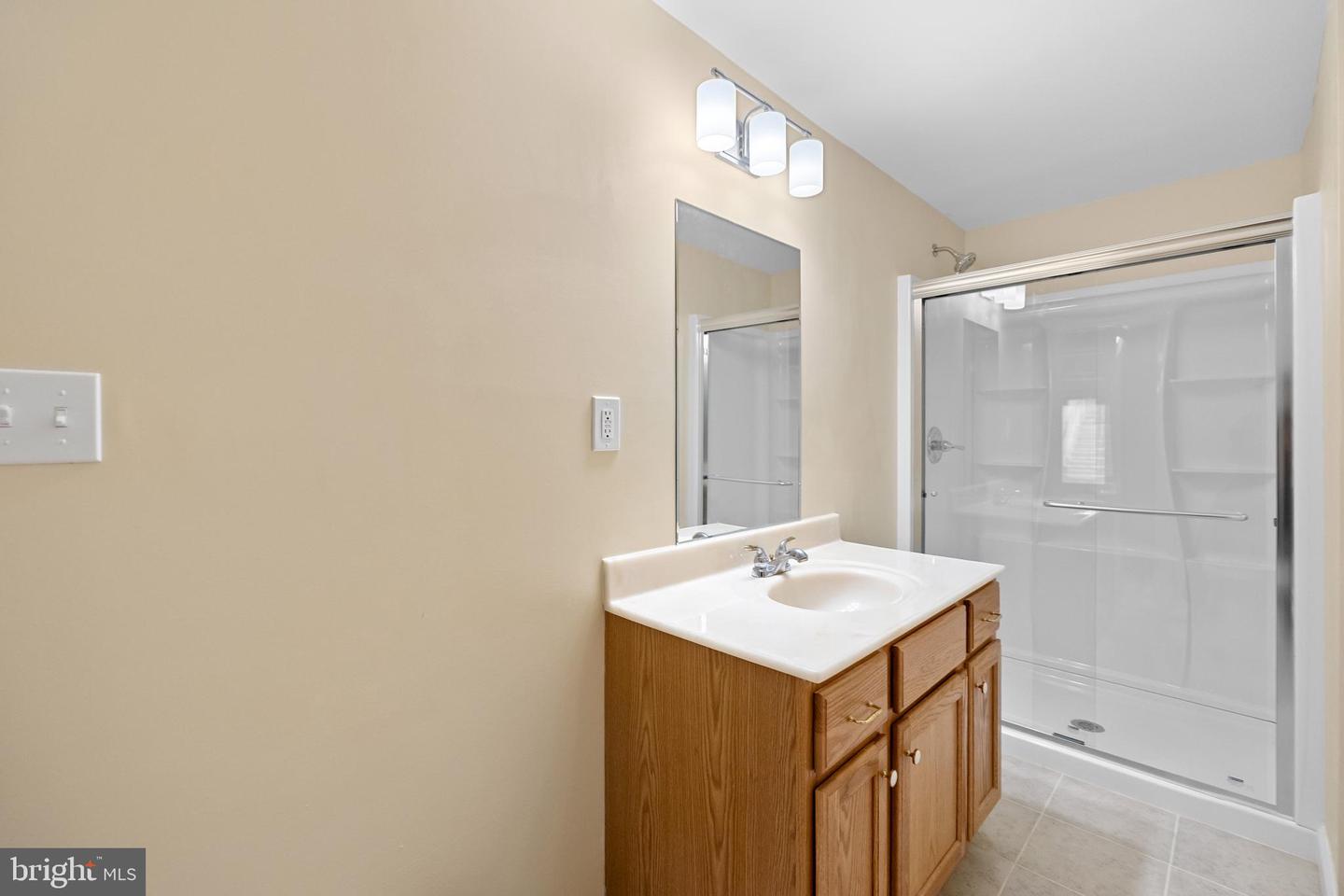 42667 FREEDOM ST, CHANTILLY, Virginia 20152, 6 Bedrooms Bedrooms, ,5 BathroomsBathrooms,Residential,For sale,42667 FREEDOM ST,VALO2104200 MLS # VALO2104200