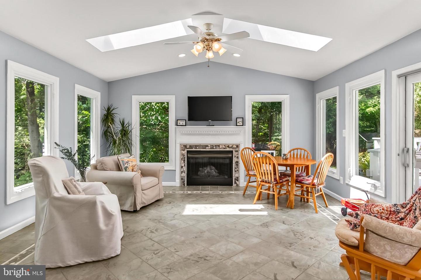 3466 GRAMBELL CT, WOODBRIDGE, Virginia 22192, 5 Bedrooms Bedrooms, 14 Rooms Rooms,2 BathroomsBathrooms,Residential,For sale,3466 GRAMBELL CT,VAPW2101090 MLS # VAPW2101090