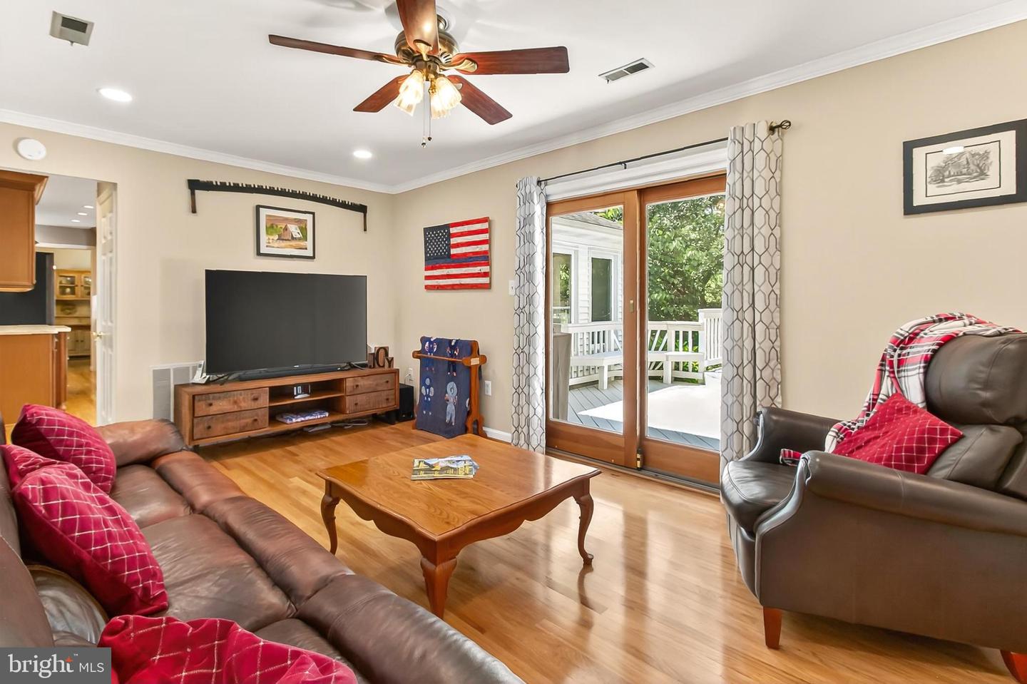 3466 GRAMBELL CT, WOODBRIDGE, Virginia 22192, 5 Bedrooms Bedrooms, 14 Rooms Rooms,2 BathroomsBathrooms,Residential,For sale,3466 GRAMBELL CT,VAPW2101090 MLS # VAPW2101090