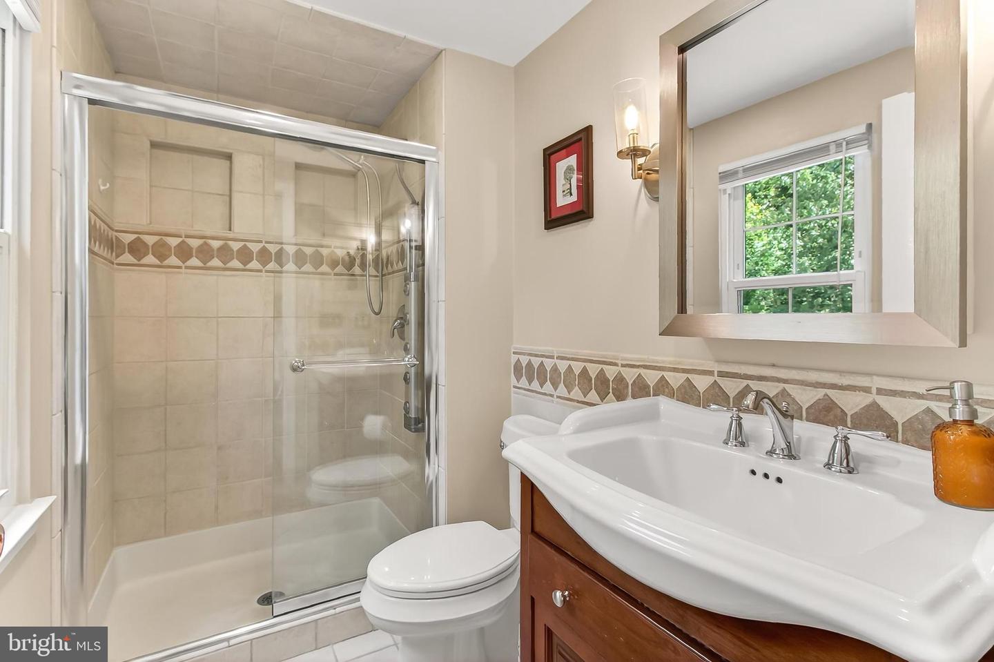 3466 GRAMBELL CT, WOODBRIDGE, Virginia 22192, 5 Bedrooms Bedrooms, 14 Rooms Rooms,2 BathroomsBathrooms,Residential,For sale,3466 GRAMBELL CT,VAPW2101090 MLS # VAPW2101090