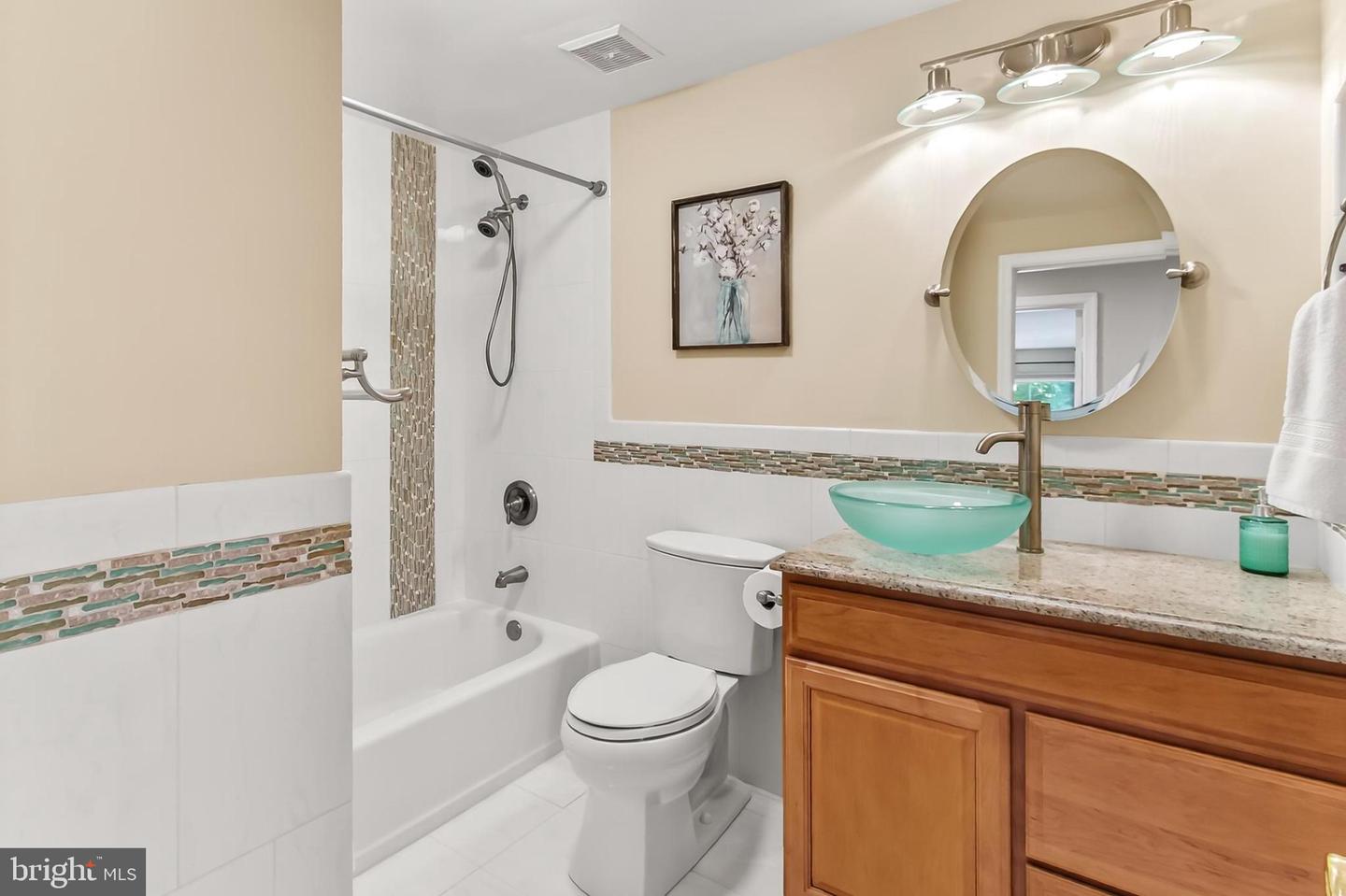 3466 GRAMBELL CT, WOODBRIDGE, Virginia 22192, 5 Bedrooms Bedrooms, 14 Rooms Rooms,2 BathroomsBathrooms,Residential,For sale,3466 GRAMBELL CT,VAPW2101090 MLS # VAPW2101090