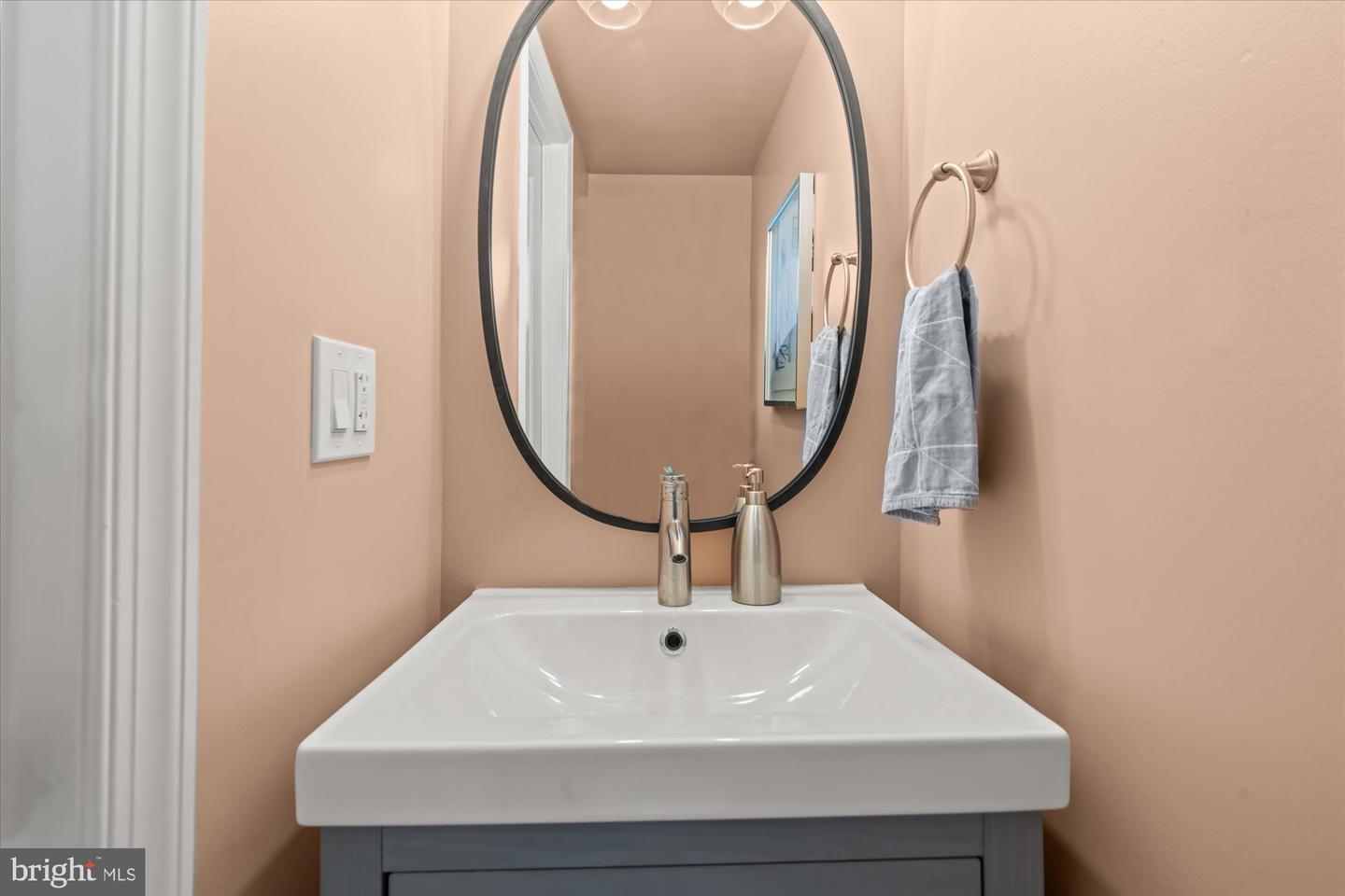 134 35TH ST NE, WASHINGTON, District Of Columbia 20019, 2 Bedrooms Bedrooms, ,1 BathroomBathrooms,Residential,For sale,134 35TH ST NE,DCDC2214376 MLS # DCDC2214376 134 35TH ST NE, WASHINGTON, District Of Columbia 20019, 2 Bedrooms Bedrooms, ,1 BathroomBathrooms,Residential,For sale,134 35TH ST NE,DCDC2214376 MLS # DCDC2214376