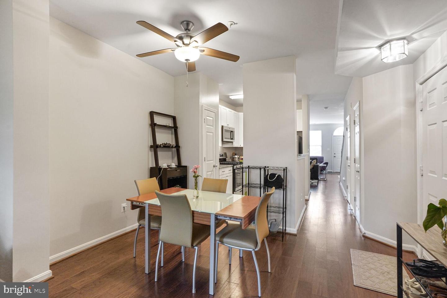 2663 MANHATTAN PL #111, VIENNA, Virginia 22180, 2 Bedrooms Bedrooms, ,2 BathroomsBathrooms,Residential,For sale,2663 MANHATTAN PL #111,VAFX2260282 MLS # VAFX2260282