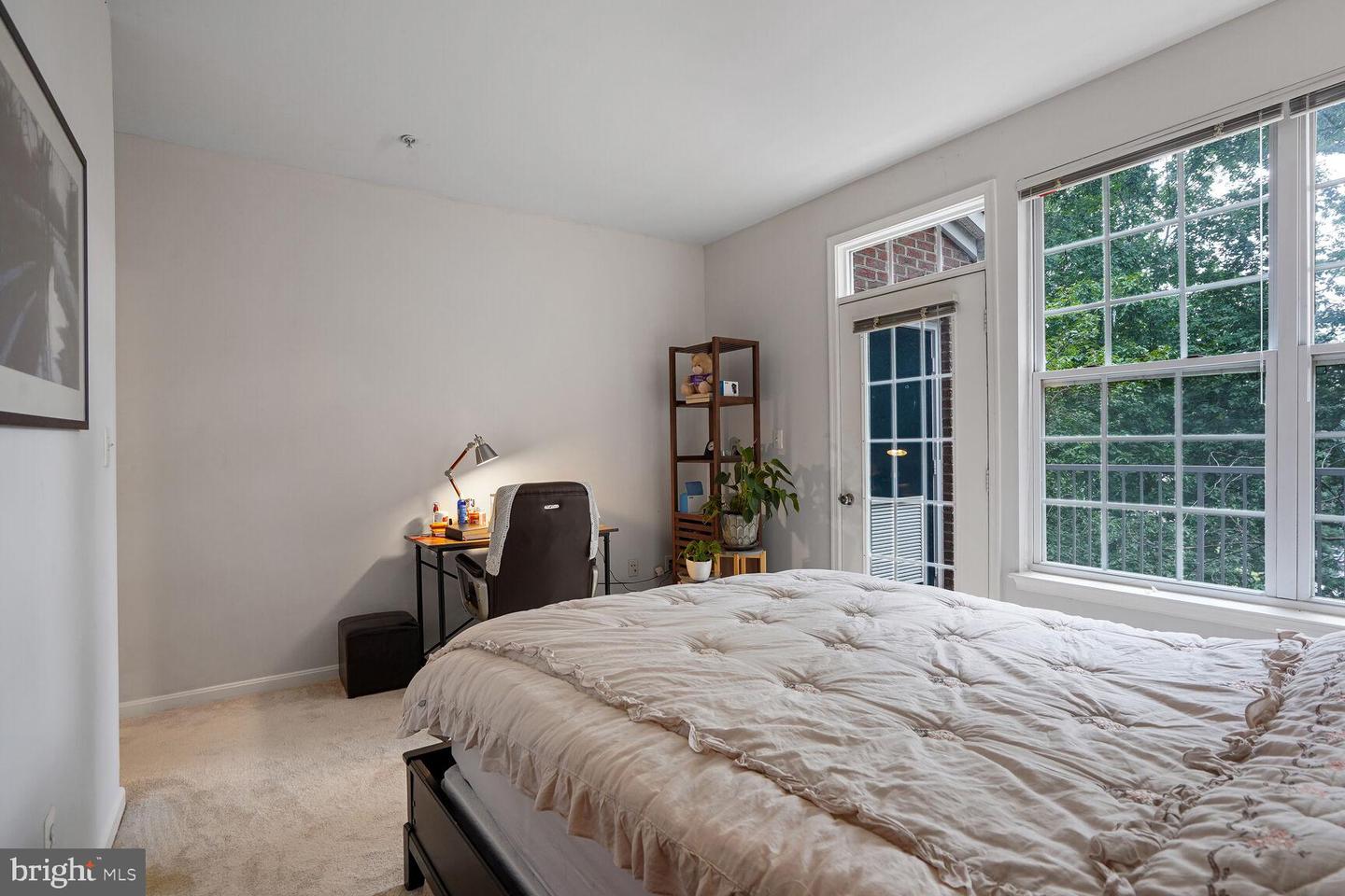 2663 MANHATTAN PL #111, VIENNA, Virginia 22180, 2 Bedrooms Bedrooms, ,2 BathroomsBathrooms,Residential,For sale,2663 MANHATTAN PL #111,VAFX2260282 MLS # VAFX2260282