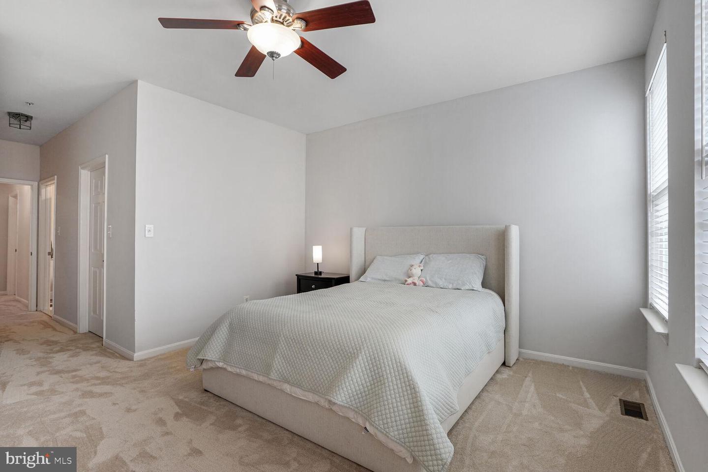 2663 MANHATTAN PL #111, VIENNA, Virginia 22180, 2 Bedrooms Bedrooms, ,2 BathroomsBathrooms,Residential,For sale,2663 MANHATTAN PL #111,VAFX2260282 MLS # VAFX2260282