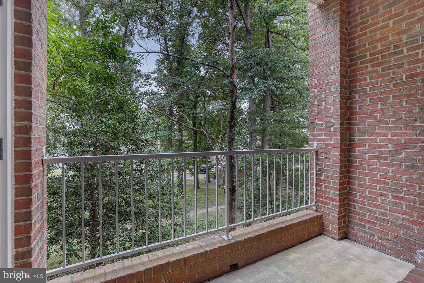 2663 MANHATTAN PL #111, VIENNA, Virginia 22180, 2 Bedrooms Bedrooms, ,2 BathroomsBathrooms,Residential,For sale,2663 MANHATTAN PL #111,VAFX2260282 MLS # VAFX2260282