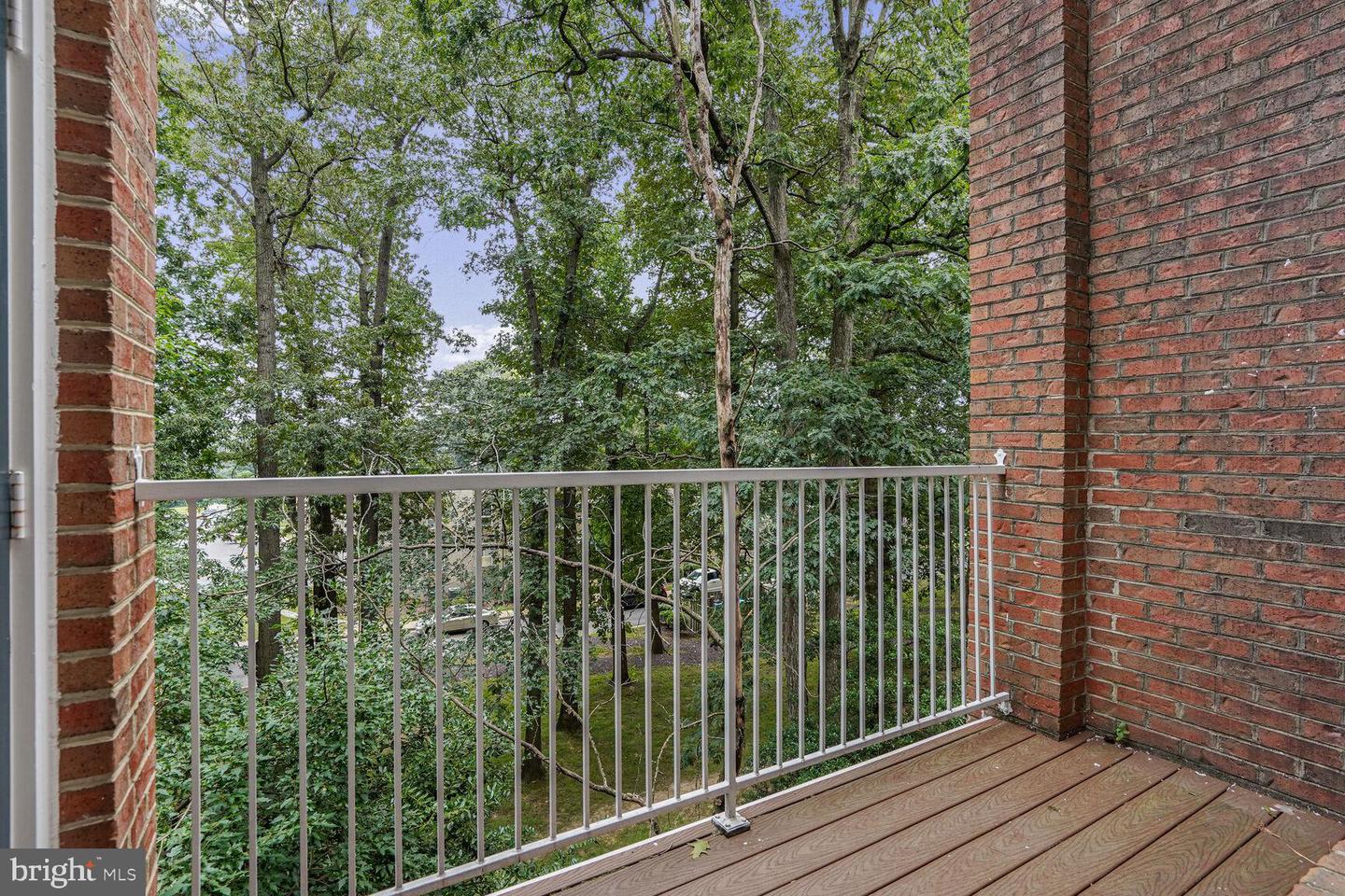 2663 MANHATTAN PL #111, VIENNA, Virginia 22180, 2 Bedrooms Bedrooms, ,2 BathroomsBathrooms,Residential,For sale,2663 MANHATTAN PL #111,VAFX2260282 MLS # VAFX2260282