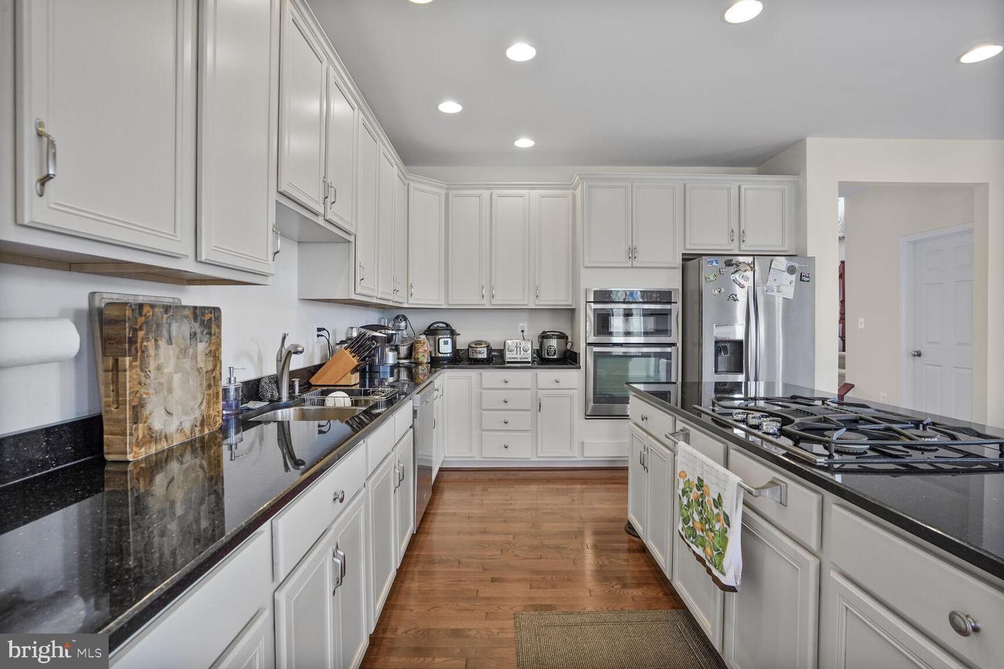 43179 MITCHAM SQ, ASHBURN, Virginia 20148, 3 Bedrooms Bedrooms, ,2 BathroomsBathrooms,Residential,For sale,43179 MITCHAM SQ,VALO2104256 MLS # VALO2104256