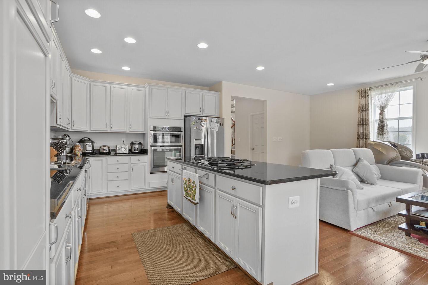 43179 MITCHAM SQ, ASHBURN, Virginia 20148, 3 Bedrooms Bedrooms, ,2 BathroomsBathrooms,Residential,For sale,43179 MITCHAM SQ,VALO2104256 MLS # VALO2104256