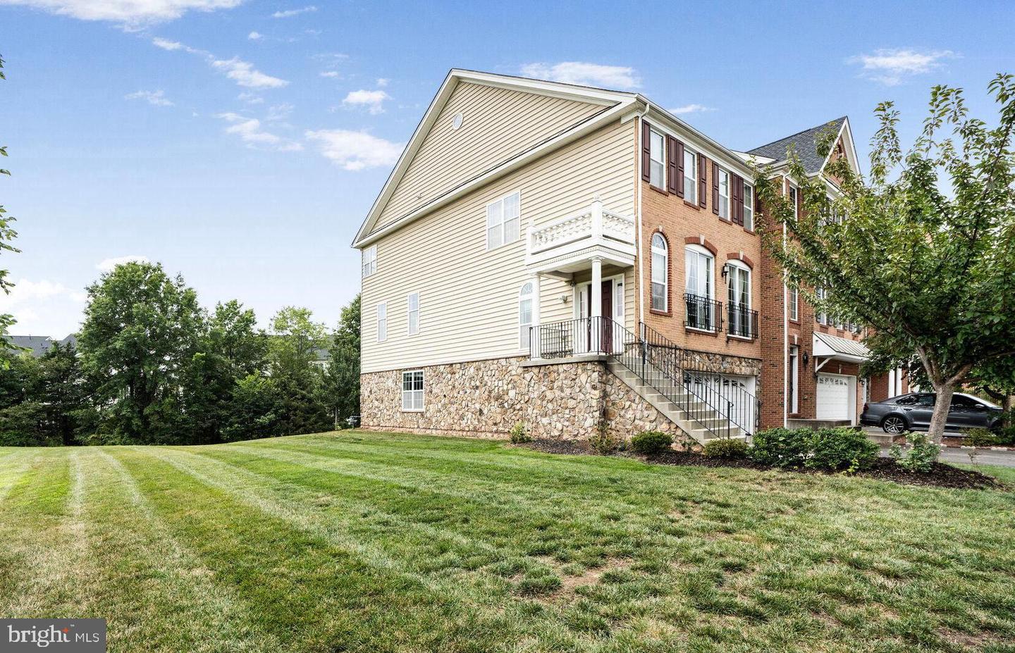 43179 MITCHAM SQ, ASHBURN, Virginia 20148, 3 Bedrooms Bedrooms, ,2 BathroomsBathrooms,Residential,For sale,43179 MITCHAM SQ,VALO2104256 MLS # VALO2104256