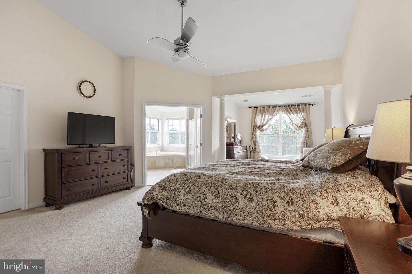 43179 MITCHAM SQ, ASHBURN, Virginia 20148, 3 Bedrooms Bedrooms, ,2 BathroomsBathrooms,Residential,For sale,43179 MITCHAM SQ,VALO2104256 MLS # VALO2104256