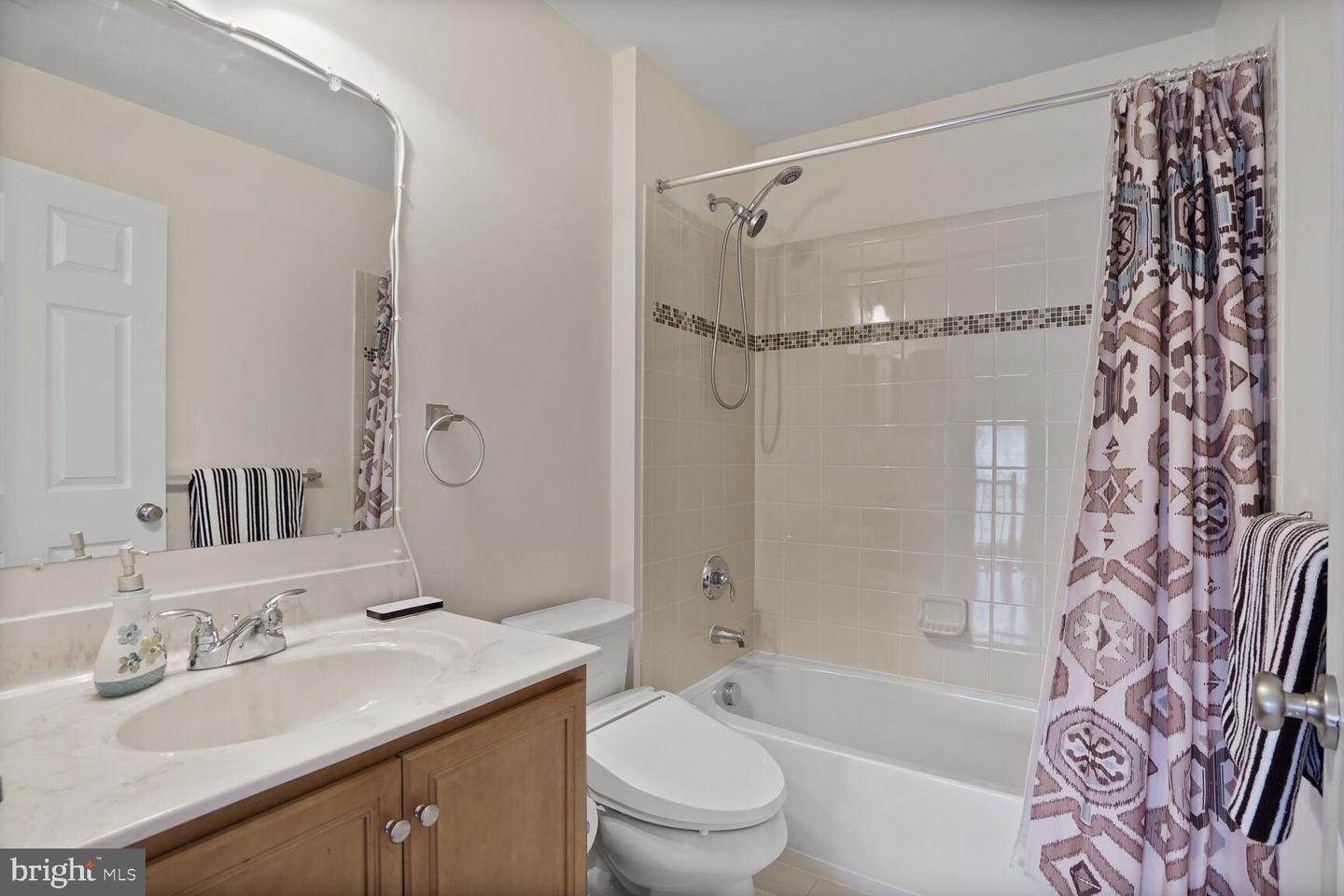 43179 MITCHAM SQ, ASHBURN, Virginia 20148, 3 Bedrooms Bedrooms, ,2 BathroomsBathrooms,Residential,For sale,43179 MITCHAM SQ,VALO2104256 MLS # VALO2104256