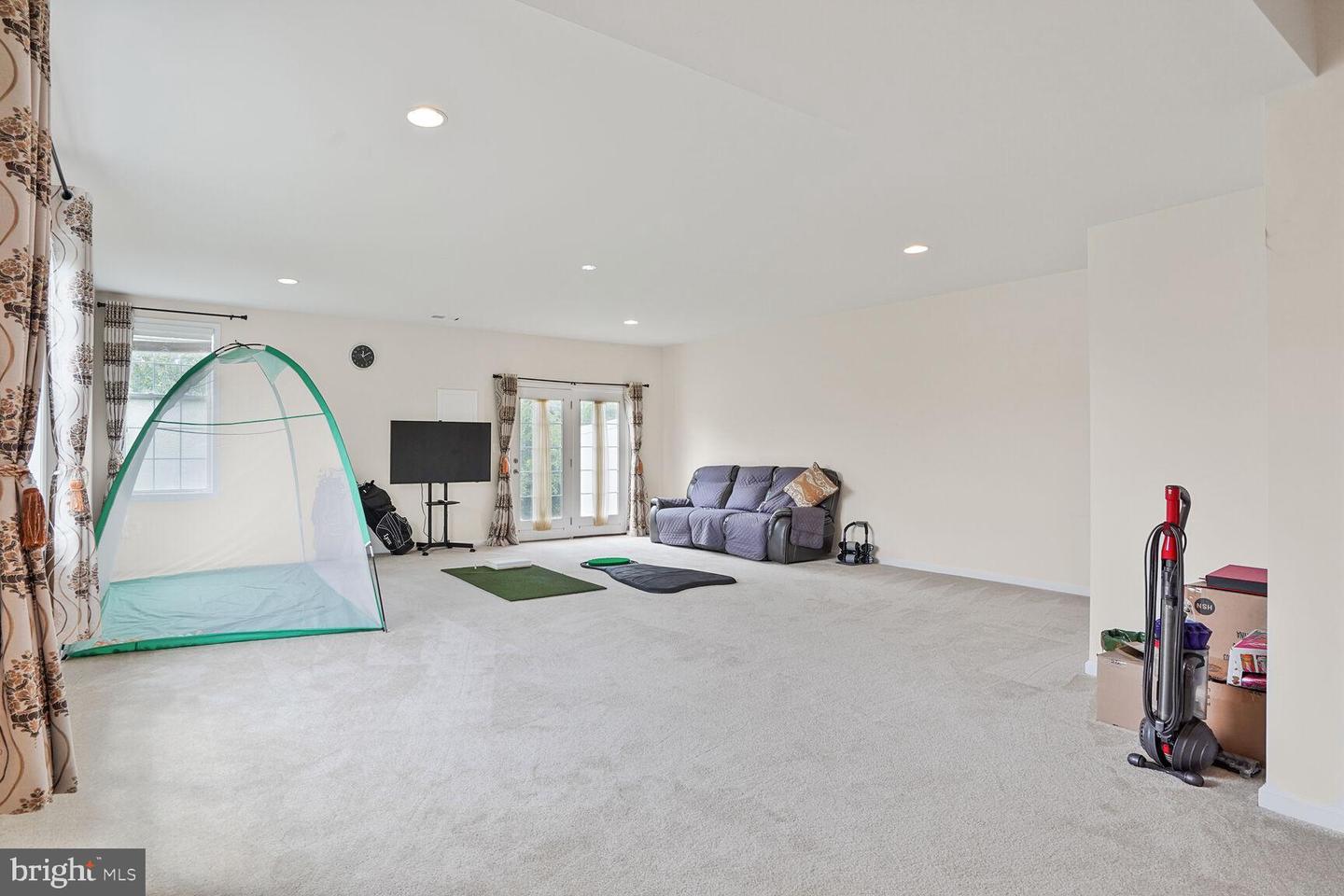 43179 MITCHAM SQ, ASHBURN, Virginia 20148, 3 Bedrooms Bedrooms, ,2 BathroomsBathrooms,Residential,For sale,43179 MITCHAM SQ,VALO2104256 MLS # VALO2104256