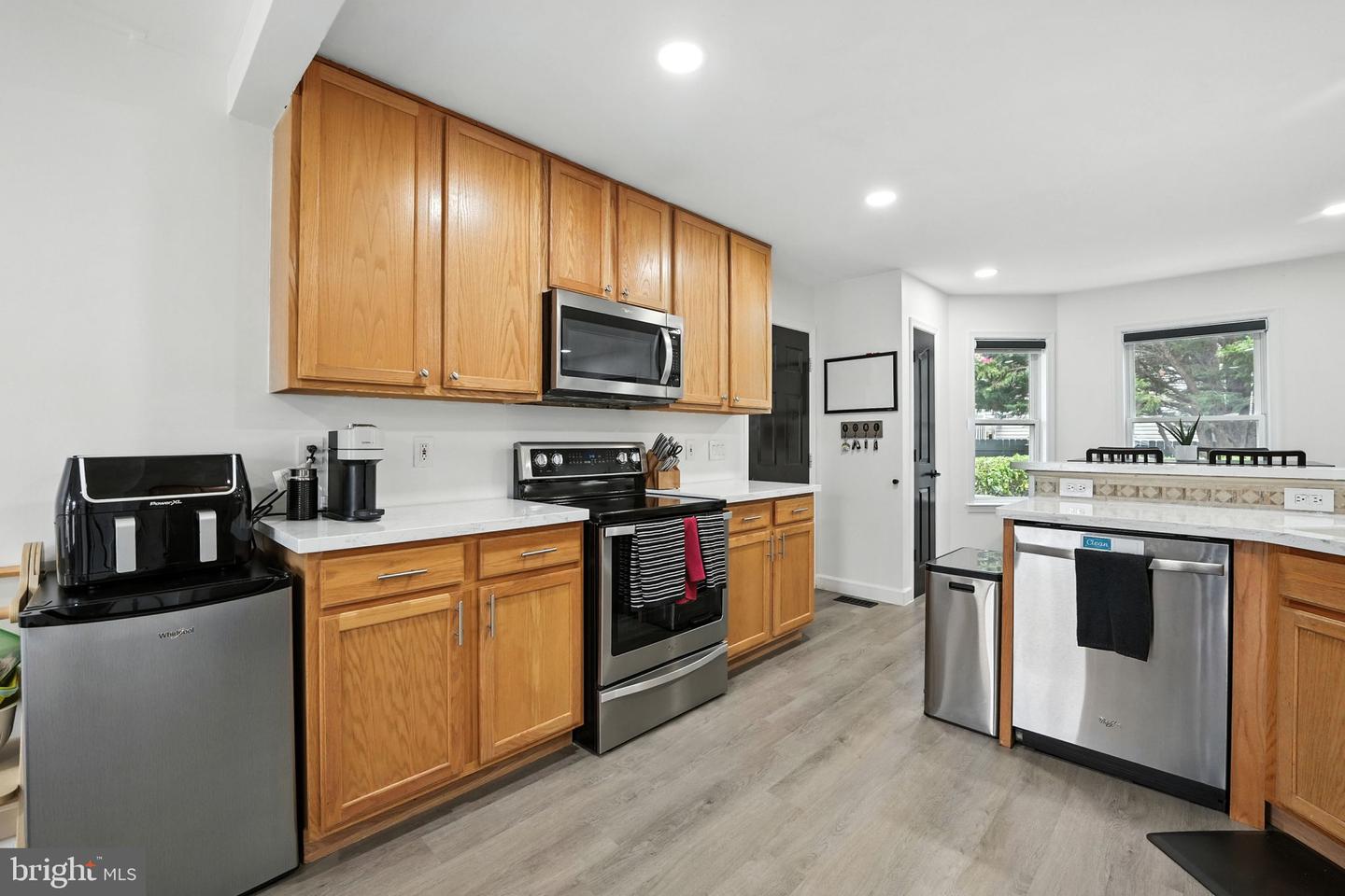 2 SUNSET RIDGE LN, FREDERICKSBURG, Virginia 22405, 4 Bedrooms Bedrooms, ,2 BathroomsBathrooms,Residential,For sale,2 SUNSET RIDGE LN,VAST2041678 MLS # VAST2041678
