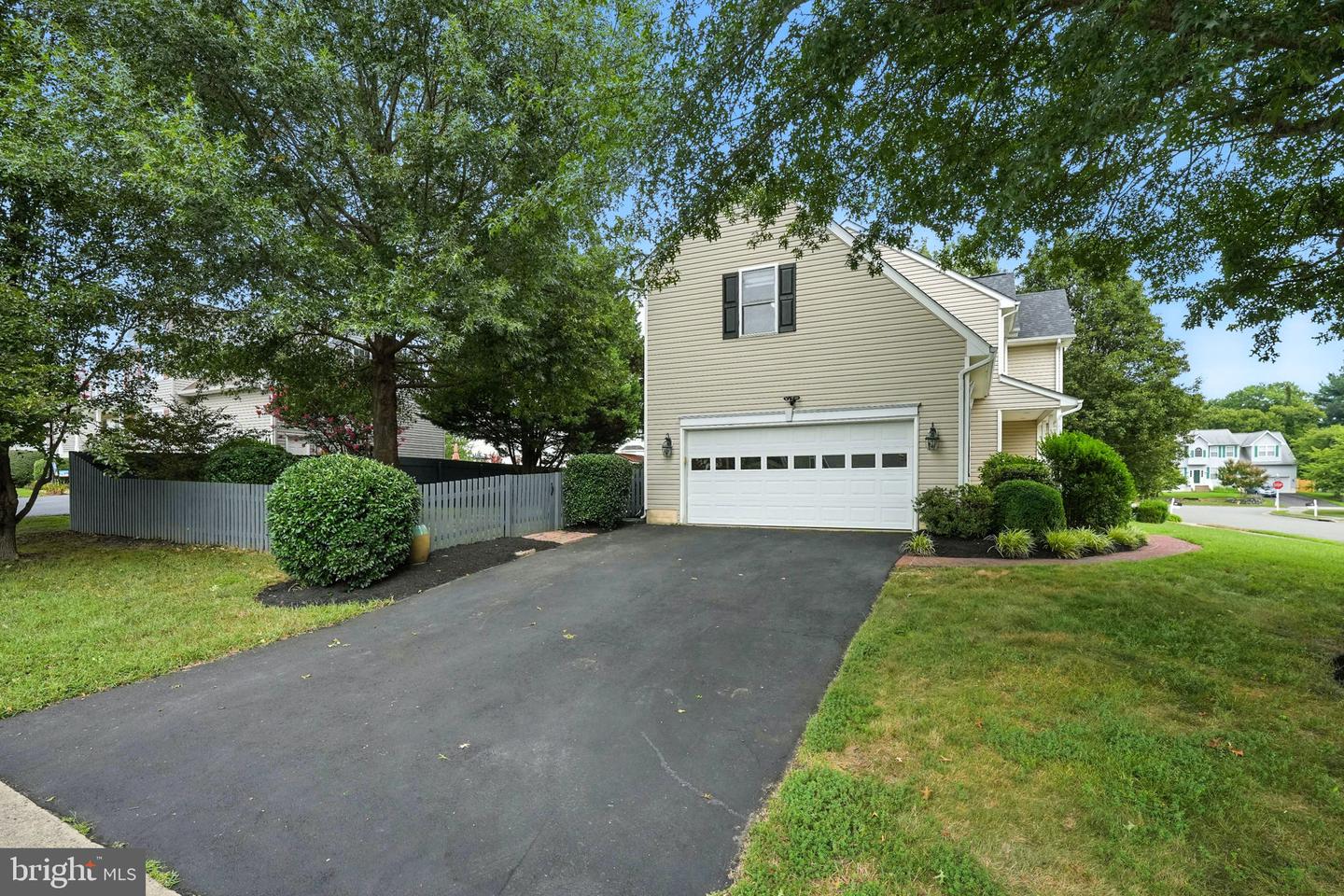 2 SUNSET RIDGE LN, FREDERICKSBURG, Virginia 22405, 4 Bedrooms Bedrooms, ,2 BathroomsBathrooms,Residential,For sale,2 SUNSET RIDGE LN,VAST2041678 MLS # VAST2041678