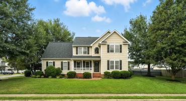 2 SUNSET RIDGE LN, FREDERICKSBURG, Virginia 22405, 4 Bedrooms Bedrooms, ,2 BathroomsBathrooms,Residential,For sale,2 SUNSET RIDGE LN,VAST2041678 MLS # VAST2041678