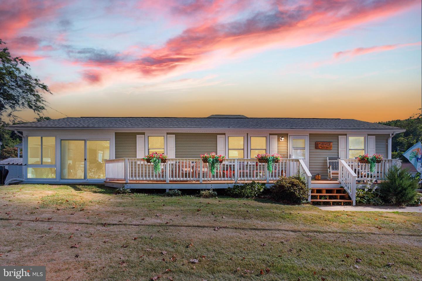 6137 1ST ST, KING GEORGE, Virginia 22485, 3 Bedrooms Bedrooms, 5 Rooms Rooms,1 BathroomBathrooms,Residential,For sale,6137 1ST ST,VAKG2006856 MLS # VAKG2006856