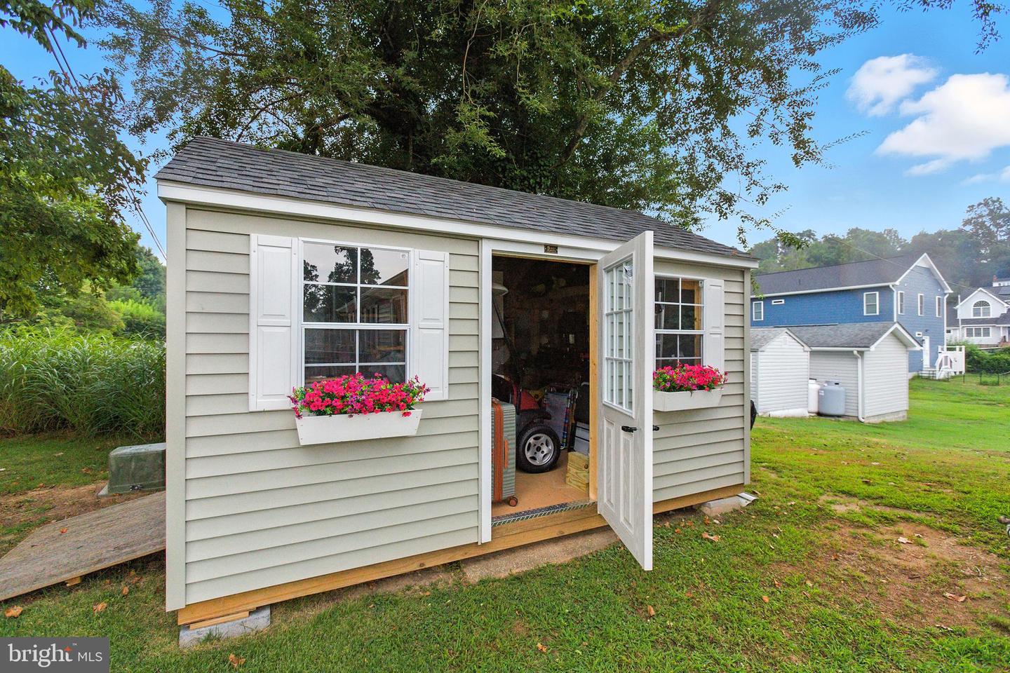 6137 1ST ST, KING GEORGE, Virginia 22485, 3 Bedrooms Bedrooms, 5 Rooms Rooms,1 BathroomBathrooms,Residential,For sale,6137 1ST ST,VAKG2006856 MLS # VAKG2006856