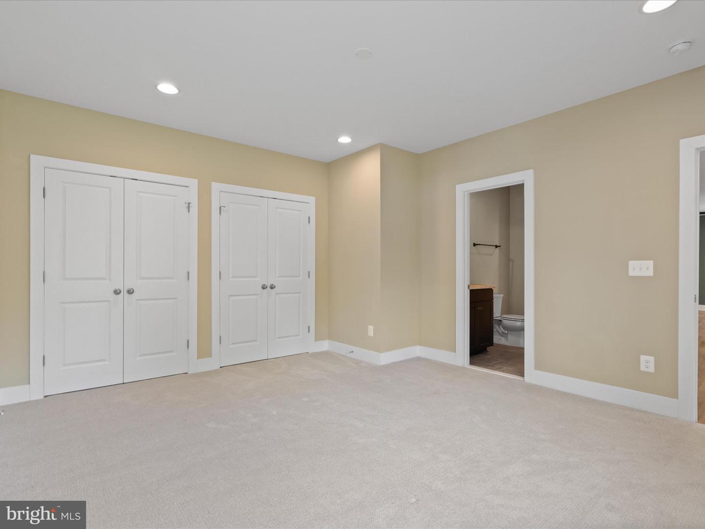 23369 WALKING WOODS LN, ALDIE, Virginia 20105, 6 Bedrooms Bedrooms, ,5 BathroomsBathrooms,Residential,For sale,23369 WALKING WOODS LN,VALO2104270 MLS # VALO2104270
