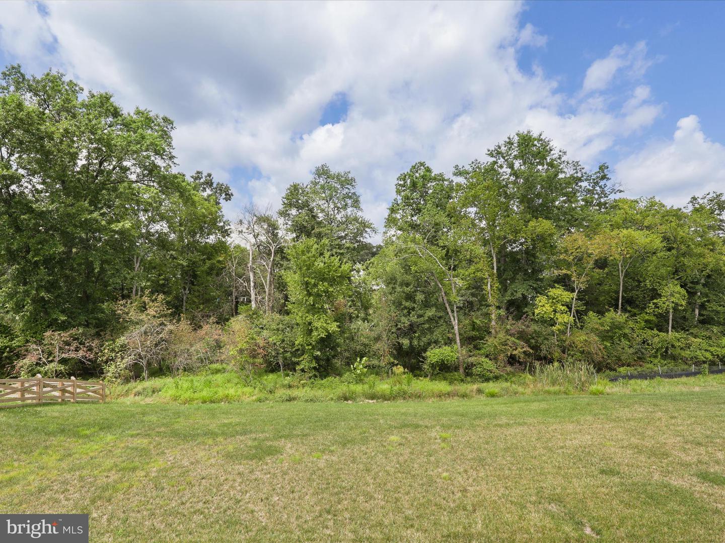 23369 WALKING WOODS LN, ALDIE, Virginia 20105, 6 Bedrooms Bedrooms, ,5 BathroomsBathrooms,Residential,For sale,23369 WALKING WOODS LN,VALO2104270 MLS # VALO2104270