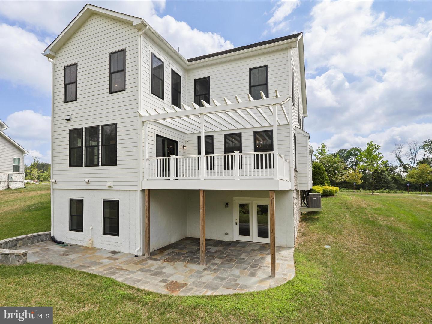 23369 WALKING WOODS LN, ALDIE, Virginia 20105, 6 Bedrooms Bedrooms, ,5 BathroomsBathrooms,Residential,For sale,23369 WALKING WOODS LN,VALO2104270 MLS # VALO2104270