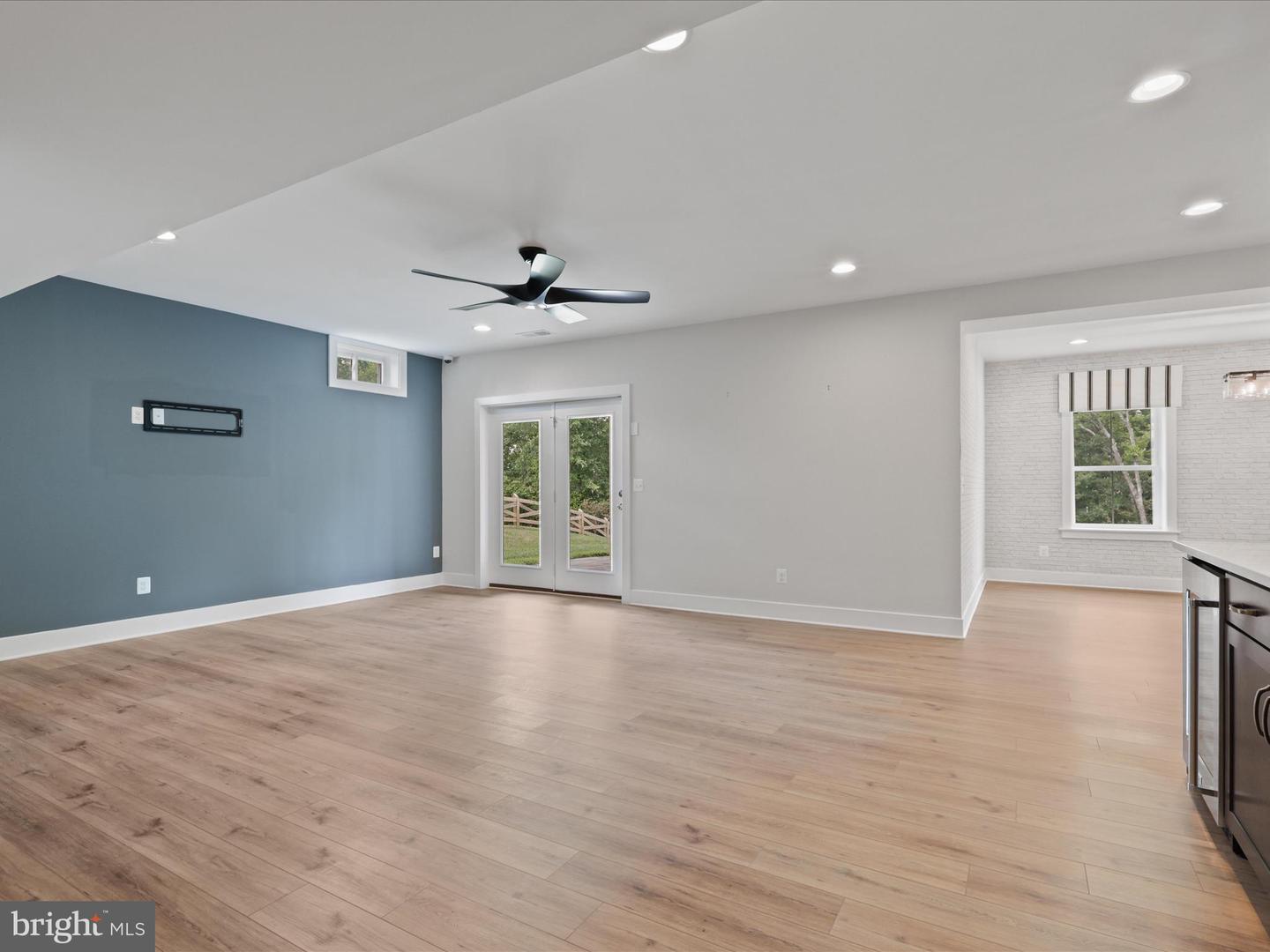 23369 WALKING WOODS LN, ALDIE, Virginia 20105, 6 Bedrooms Bedrooms, ,5 BathroomsBathrooms,Residential,For sale,23369 WALKING WOODS LN,VALO2104270 MLS # VALO2104270