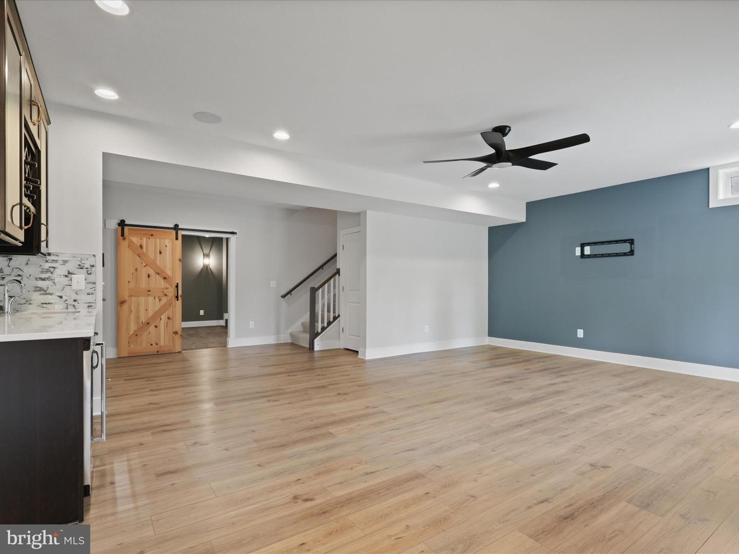 23369 WALKING WOODS LN, ALDIE, Virginia 20105, 6 Bedrooms Bedrooms, ,5 BathroomsBathrooms,Residential,For sale,23369 WALKING WOODS LN,VALO2104270 MLS # VALO2104270