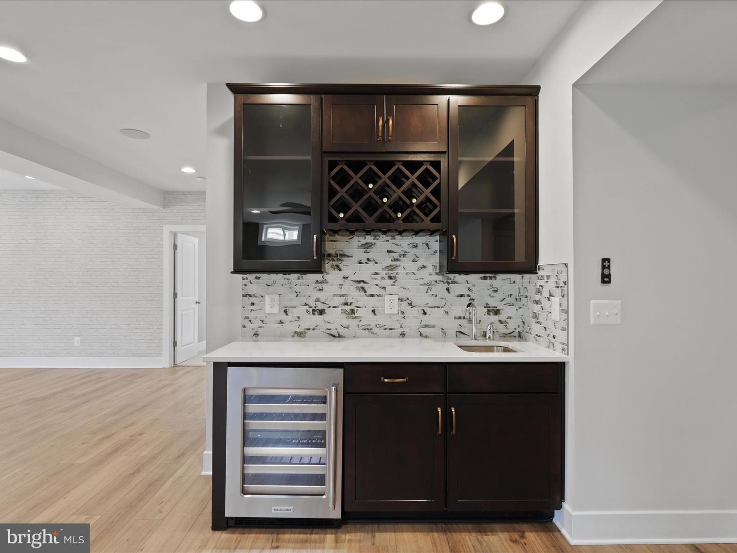 23369 WALKING WOODS LN, ALDIE, Virginia 20105, 6 Bedrooms Bedrooms, ,5 BathroomsBathrooms,Residential,For sale,23369 WALKING WOODS LN,VALO2104270 MLS # VALO2104270