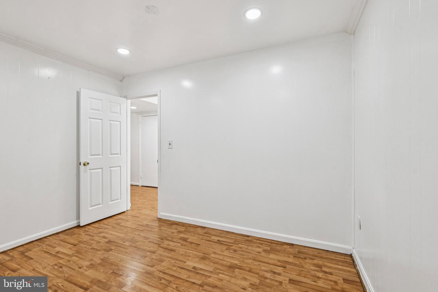 6312 TEAKWOOD CT, BURKE, Virginia 22015, 4 Bedrooms Bedrooms, 8 Rooms Rooms,3 BathroomsBathrooms,Residential,For sale,6312 TEAKWOOD CT,VAFX2260546 MLS # VAFX2260546